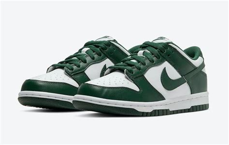 nike donkergroene sneakers|Green Nike Shoes .